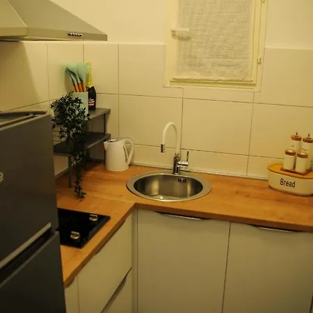 Apartamento Gulliver In The Center, 10 Meters From The Sea With Private Parking In Natural Shade *