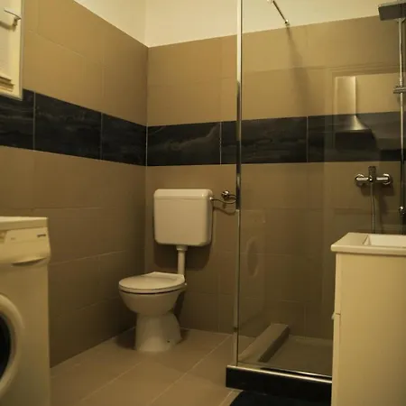 Apartamento Gulliver In The Center, 10 Meters From The Sea With Private Parking In Natural Shade Rabac